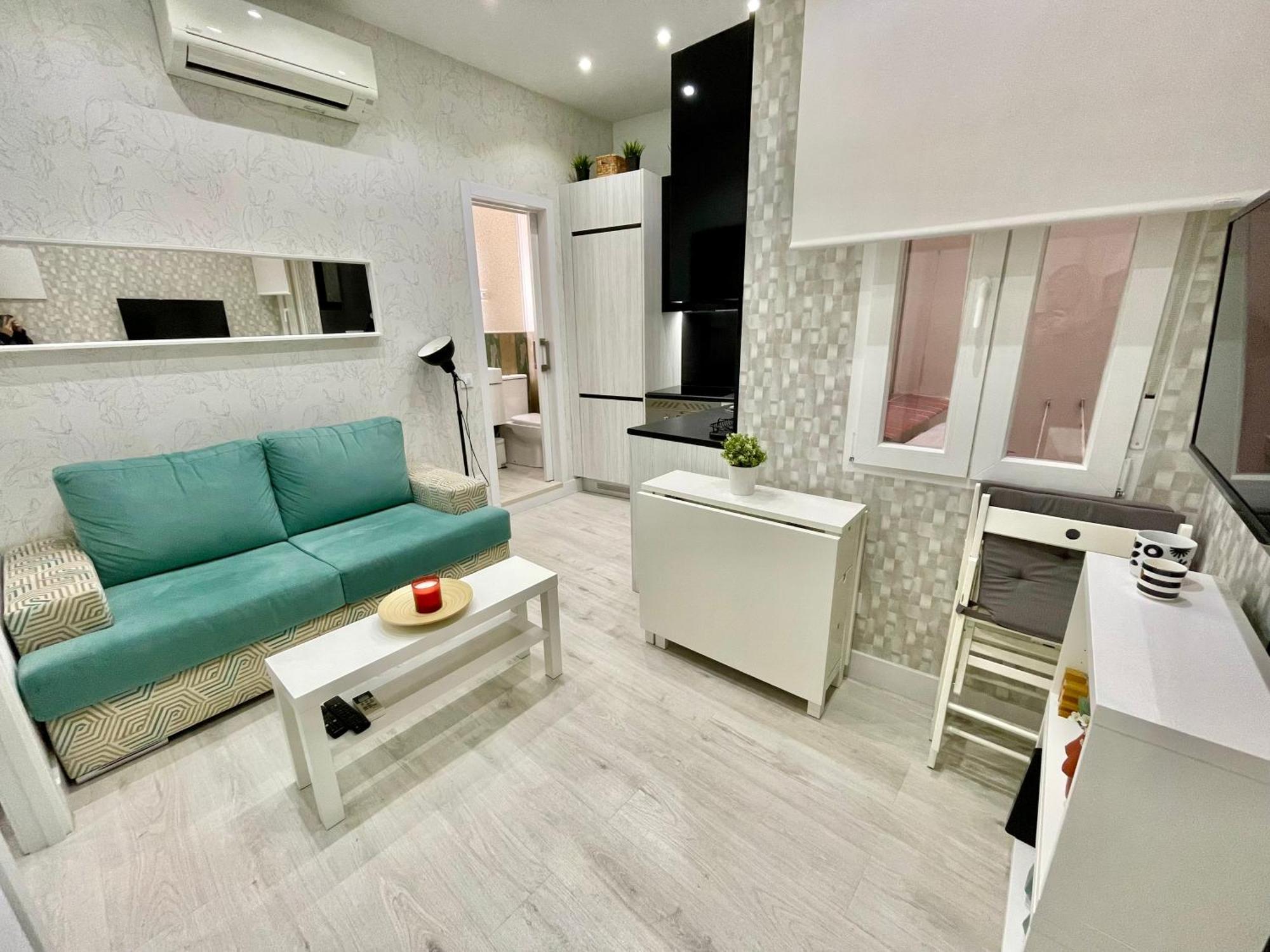 Appartamento Adorable Apartamento En Chamberi Madrid Esterno foto