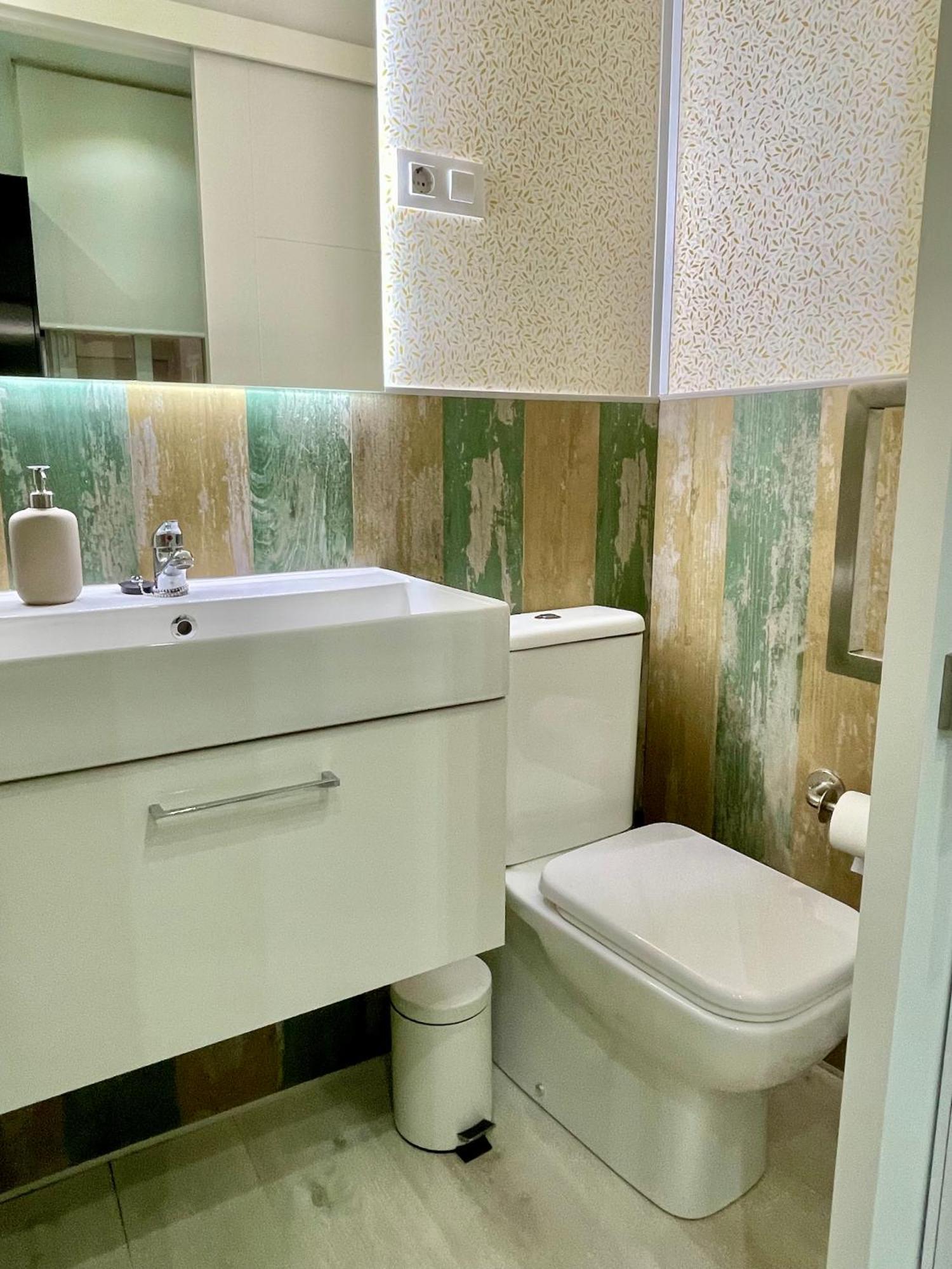 Appartamento Adorable Apartamento En Chamberi Madrid Esterno foto