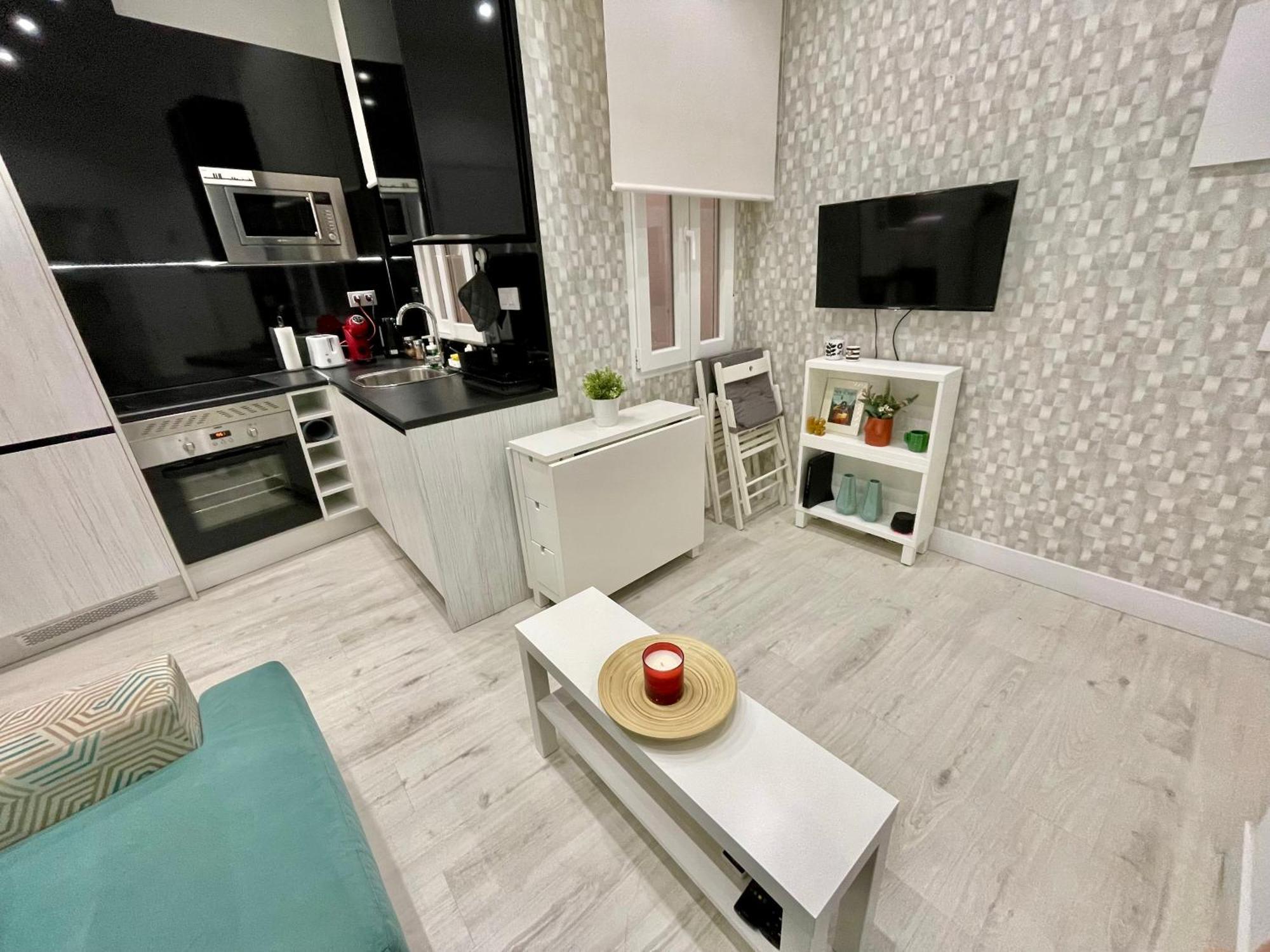 Appartamento Adorable Apartamento En Chamberi Madrid Esterno foto
